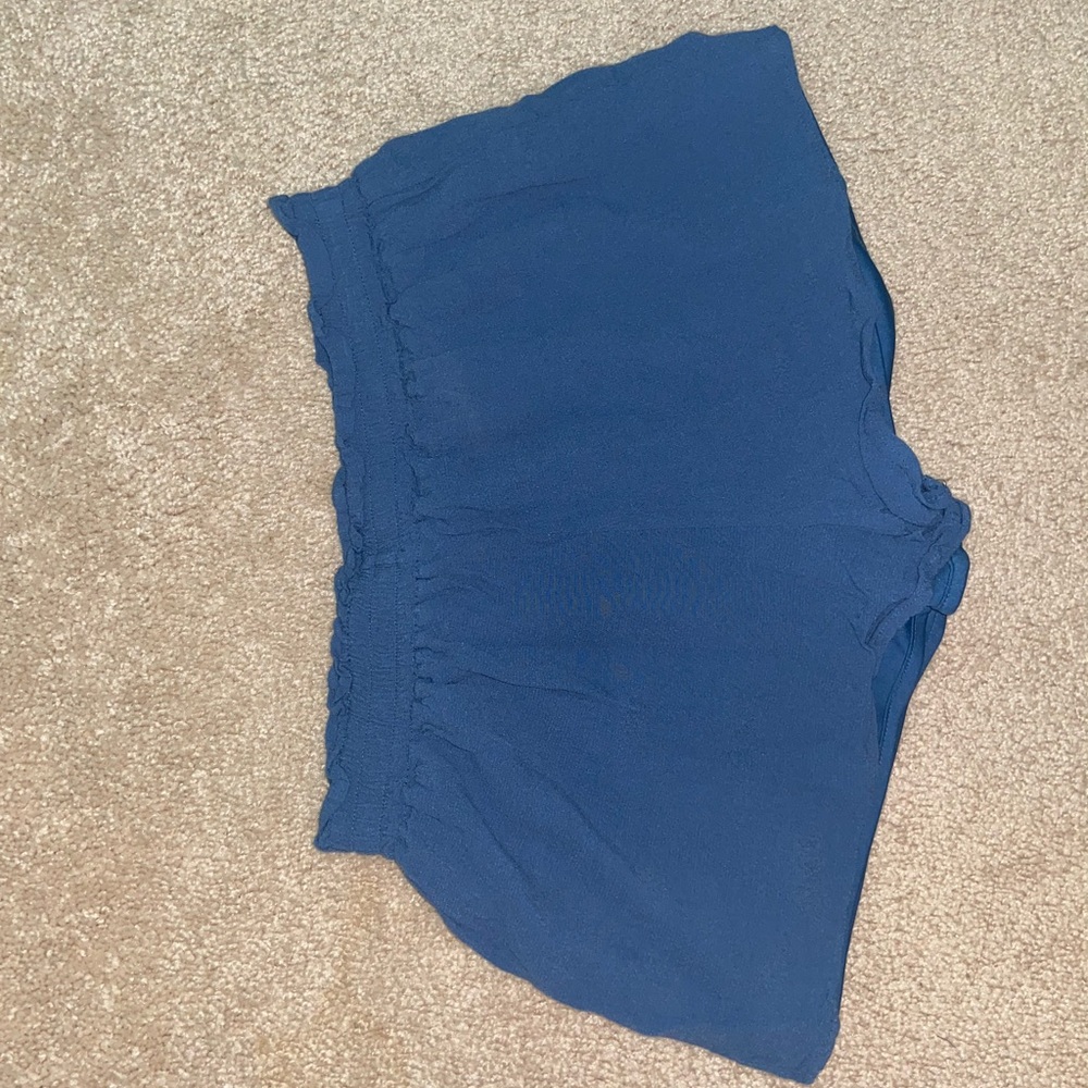 Flowy Blue short